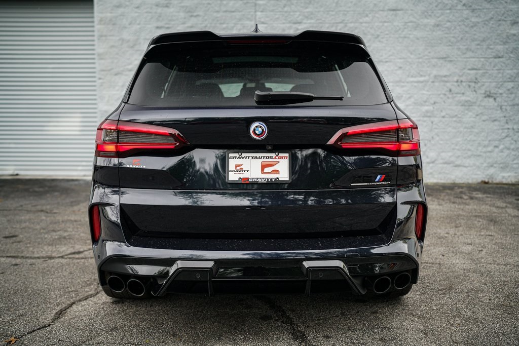 Vehicle image 13 of 41