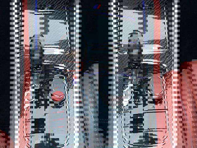 Vehicle image 20 of 28