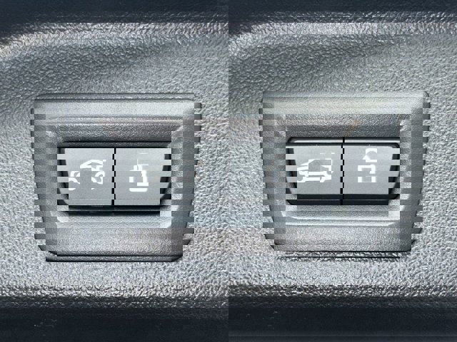Vehicle image 22 of 28