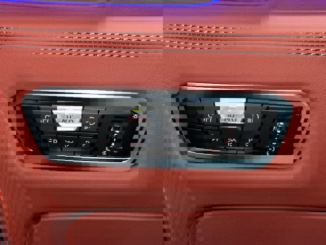 Vehicle image 23 of 28