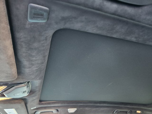 Vehicle image 20 of 29