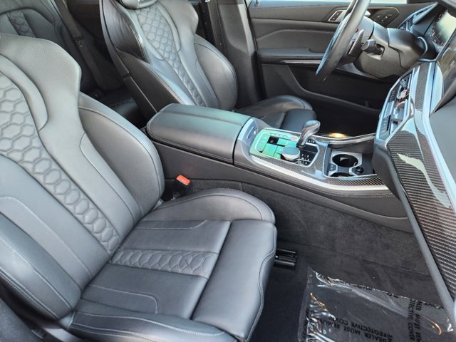 Vehicle image 12 of 29