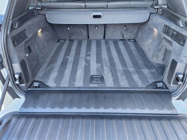 Vehicle image 28 of 29
