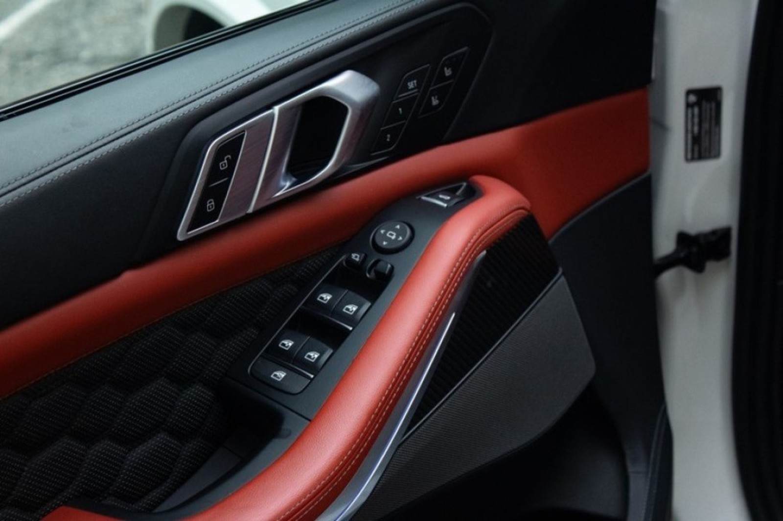 Vehicle image 45 of 76