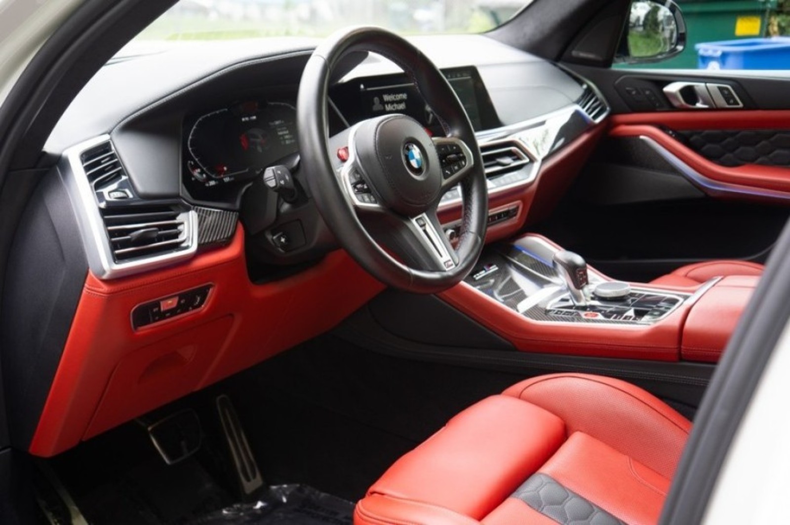Vehicle image 29 of 76