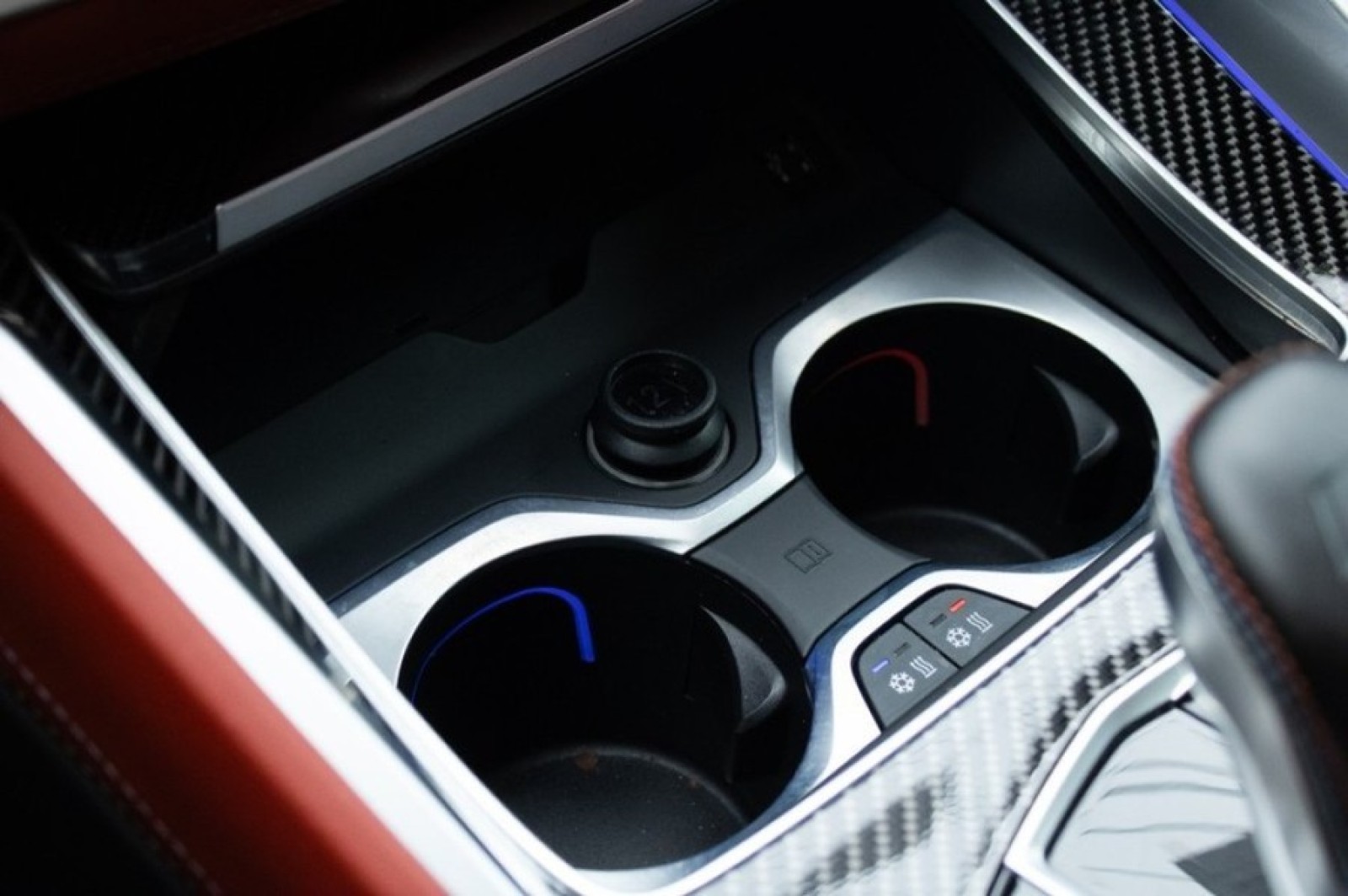 Vehicle image 41 of 76