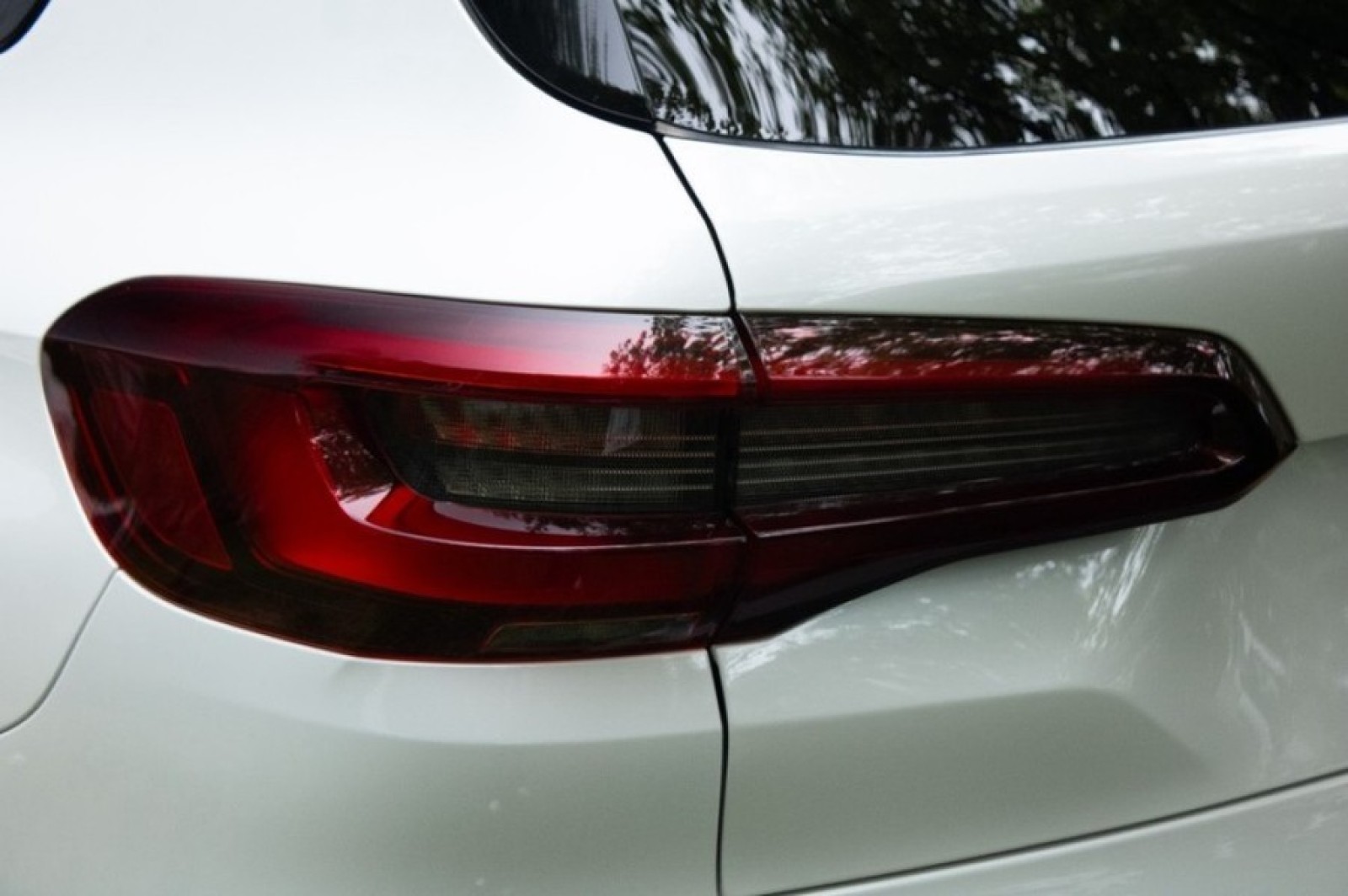 Vehicle image 66 of 76
