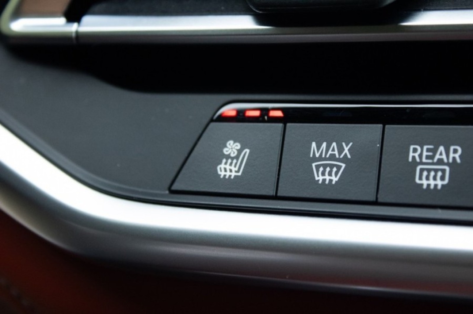 Vehicle image 48 of 76