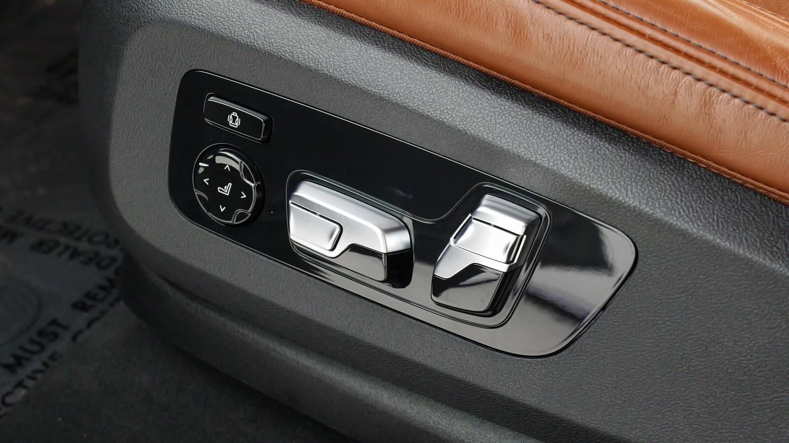 Vehicle image 71 of 86
