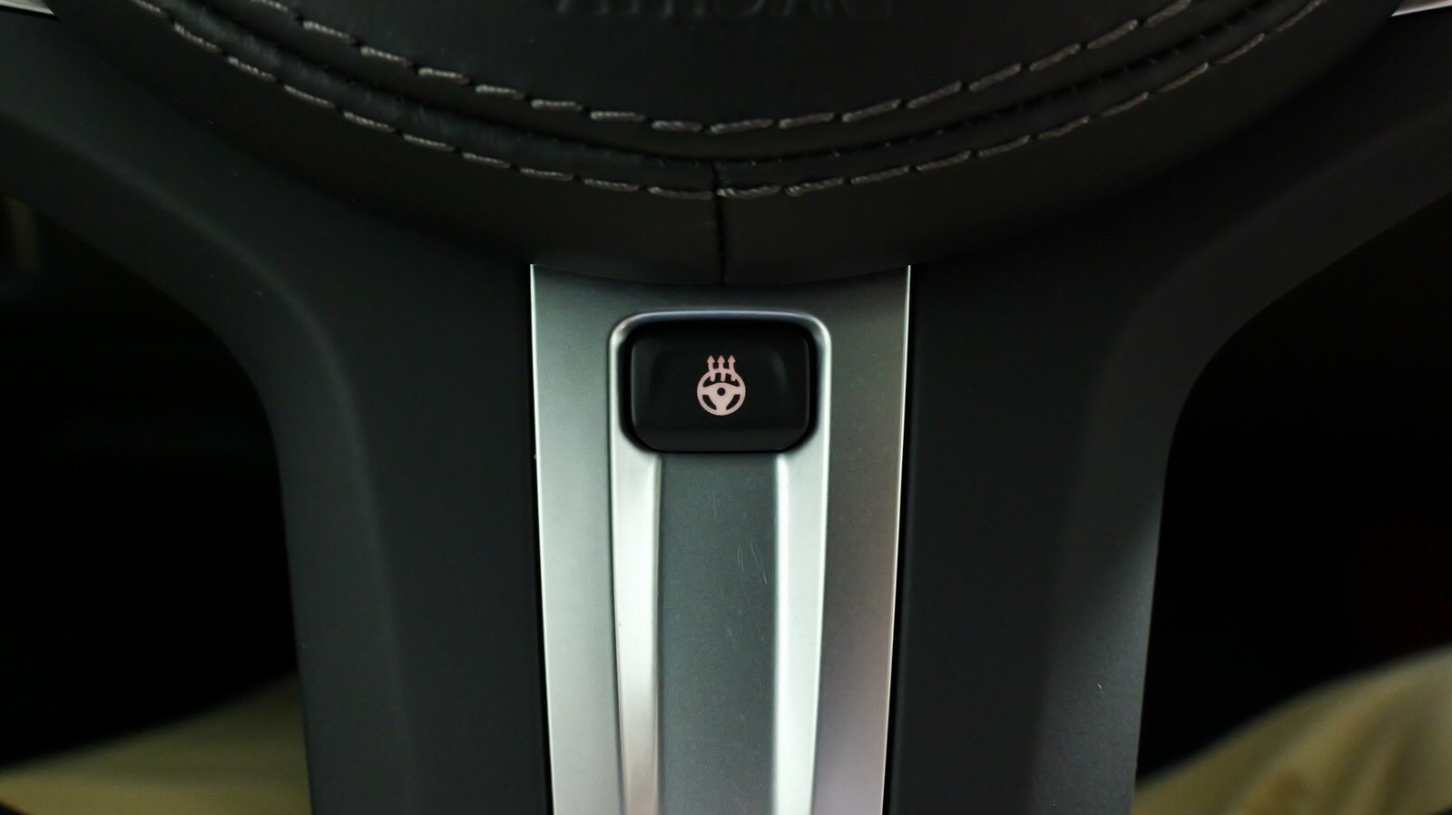 Vehicle image 77 of 86