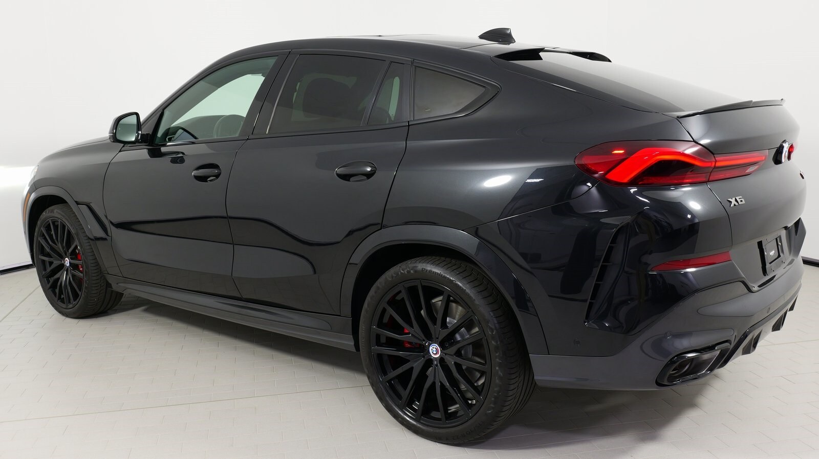 Vehicle image 23 of 86