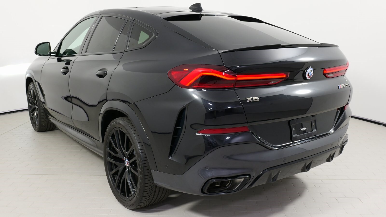 Vehicle image 26 of 86