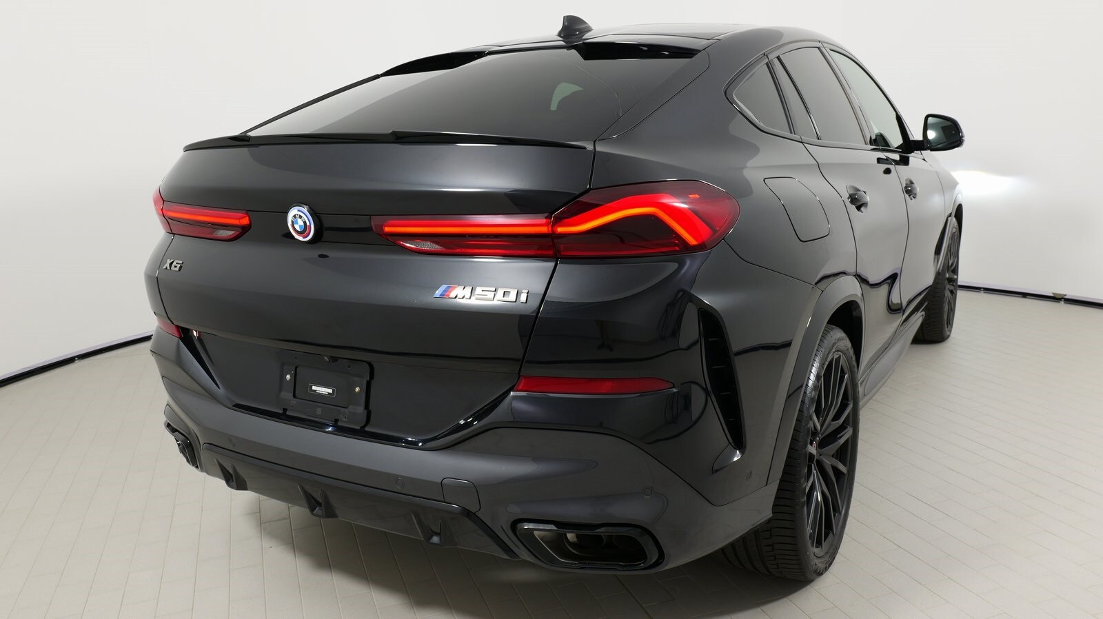 Vehicle image 19 of 86