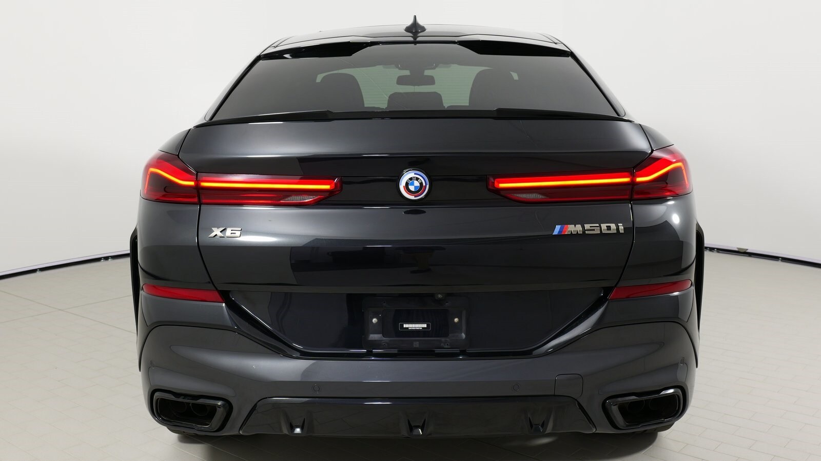 Vehicle image 21 of 86