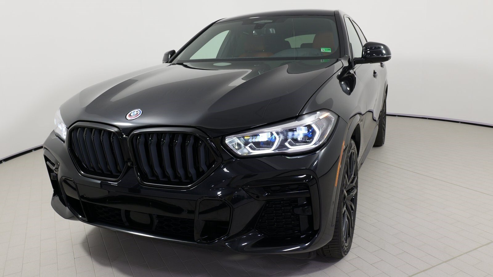 Vehicle image 3 of 86