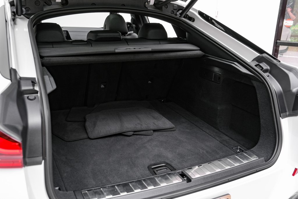 Vehicle image 47 of 53