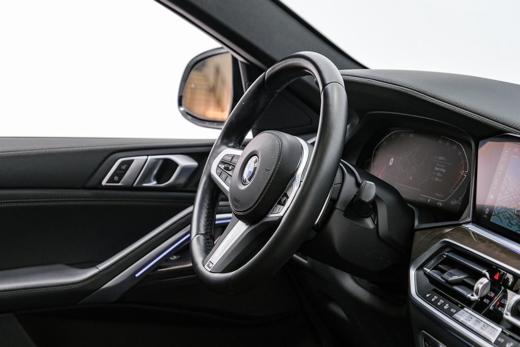Vehicle image 15 of 53
