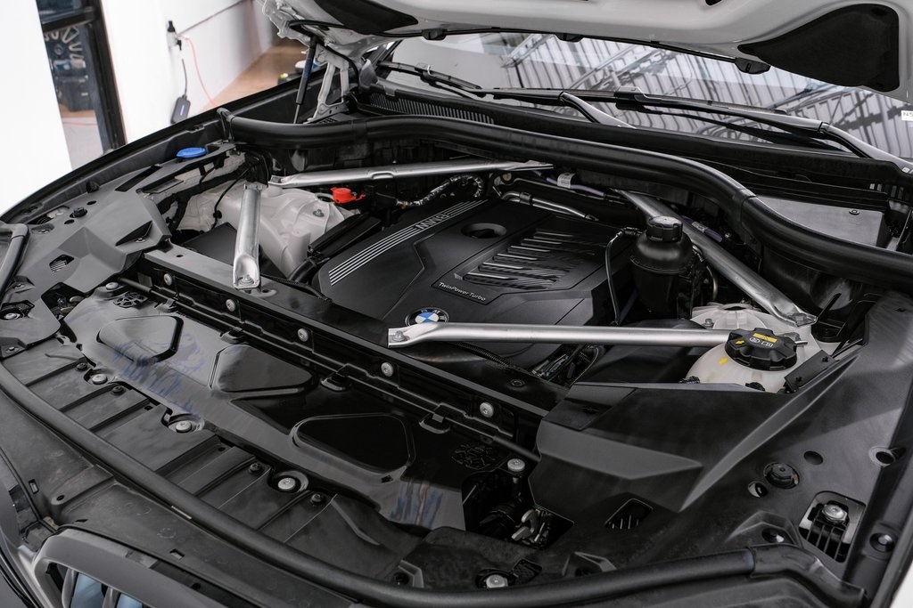 Vehicle image 43 of 53