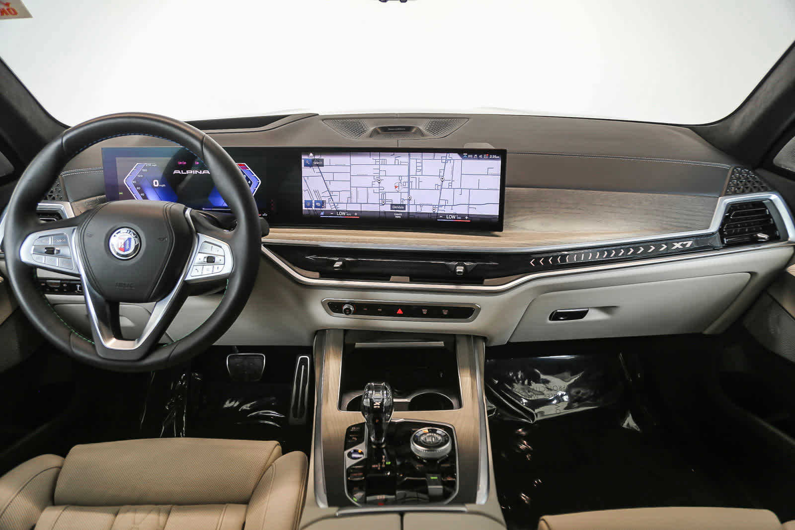 Vehicle image 12 of 29