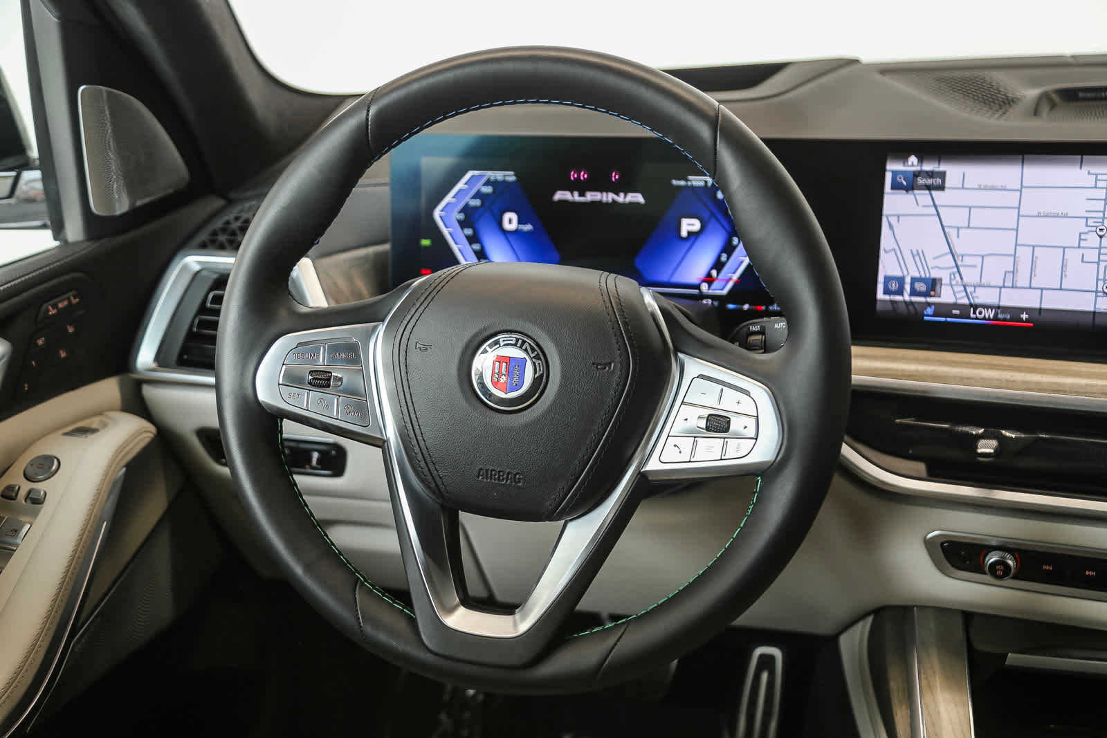 Vehicle image 15 of 29