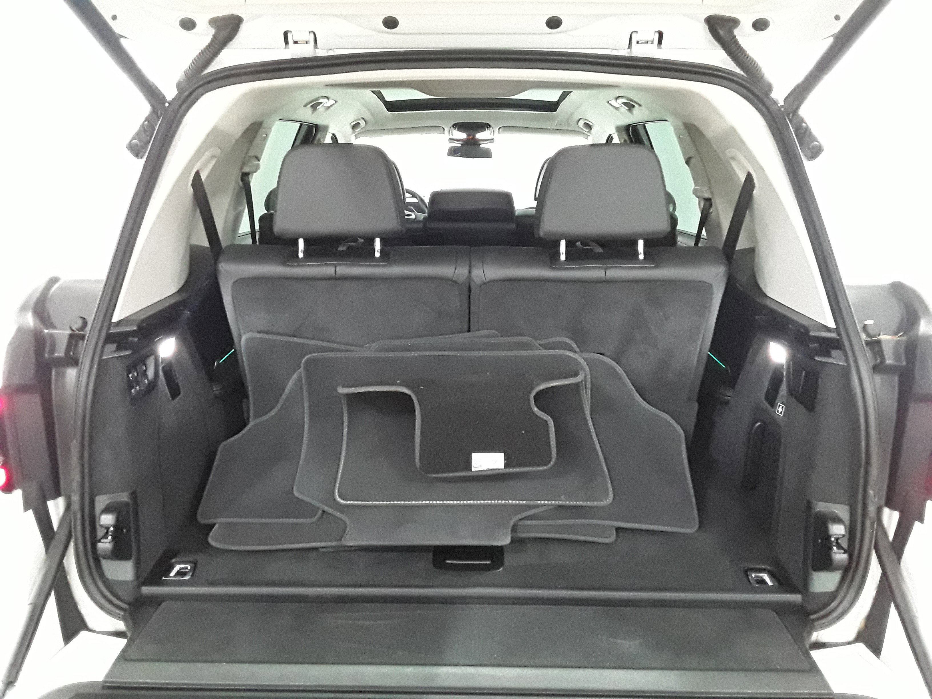 Vehicle image 6 of 34