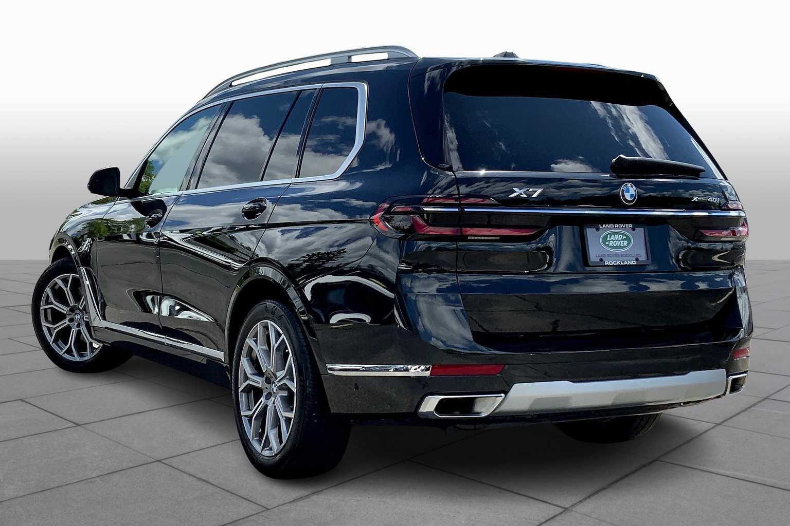 Vehicle image 6 of 30