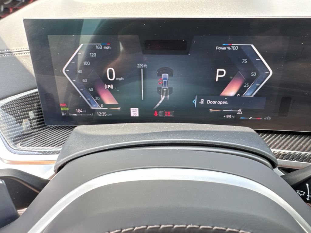 Vehicle image 18 of 31
