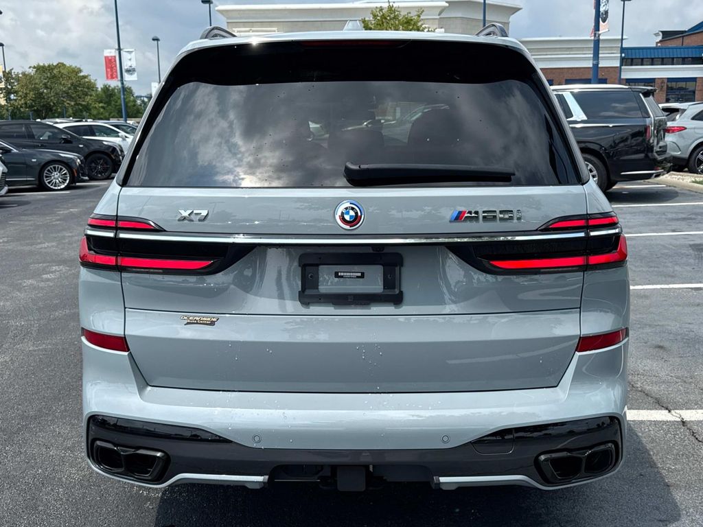 Vehicle image 6 of 31