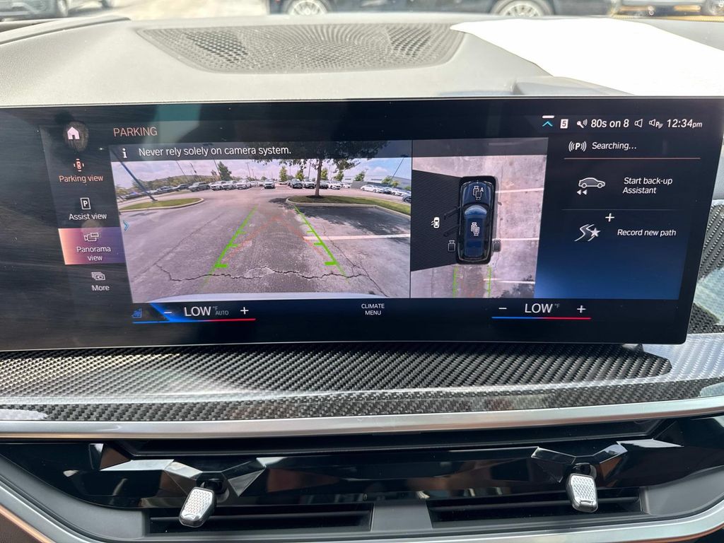 Vehicle image 19 of 31