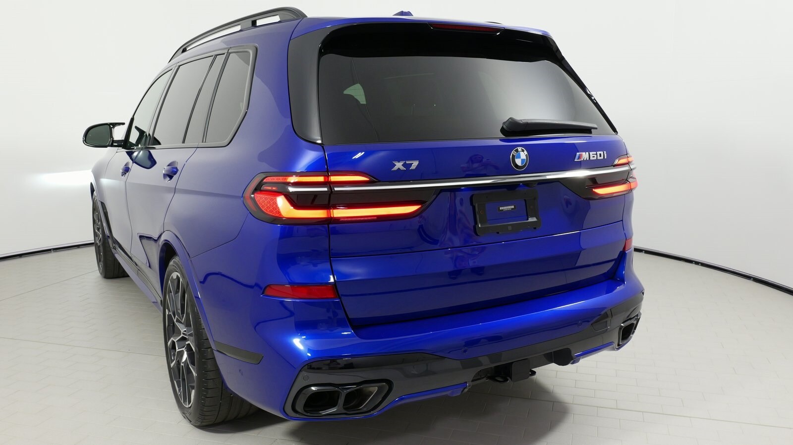 Vehicle image 27 of 95
