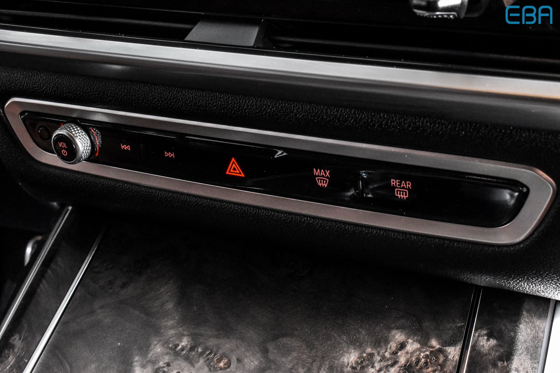 Vehicle image 28 of 29
