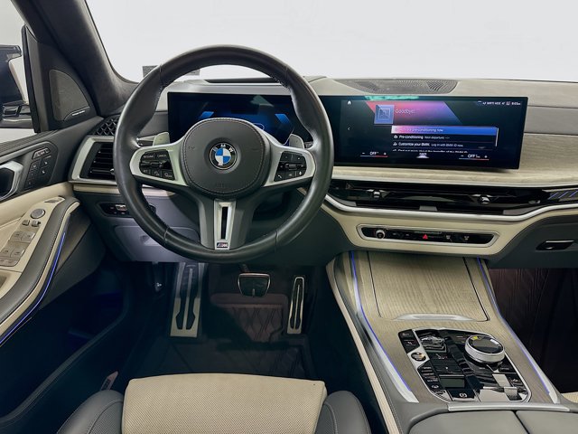 Vehicle image 24 of 35