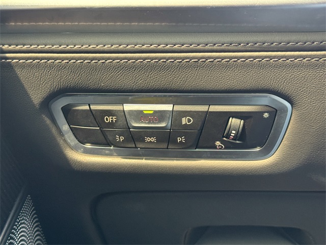 Vehicle image 50 of 51
