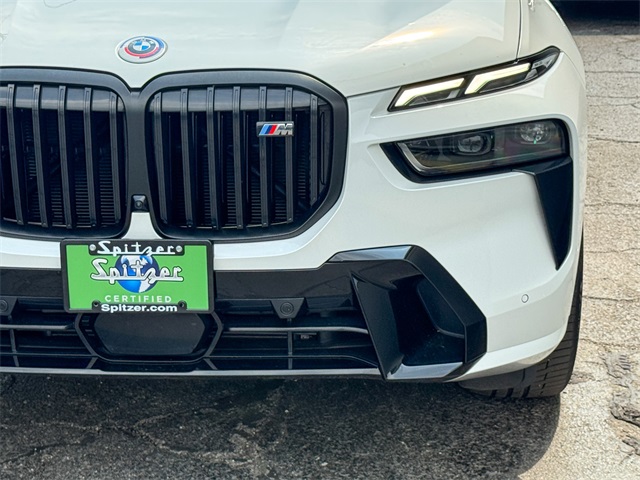 Vehicle image 15 of 51