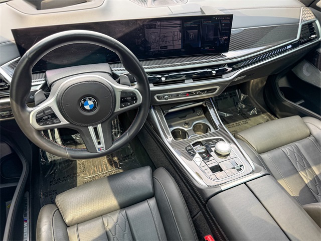 Vehicle image 25 of 51