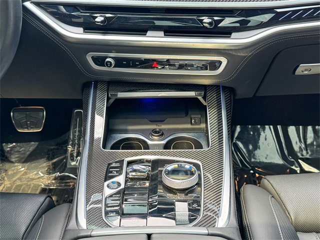Vehicle image 45 of 51