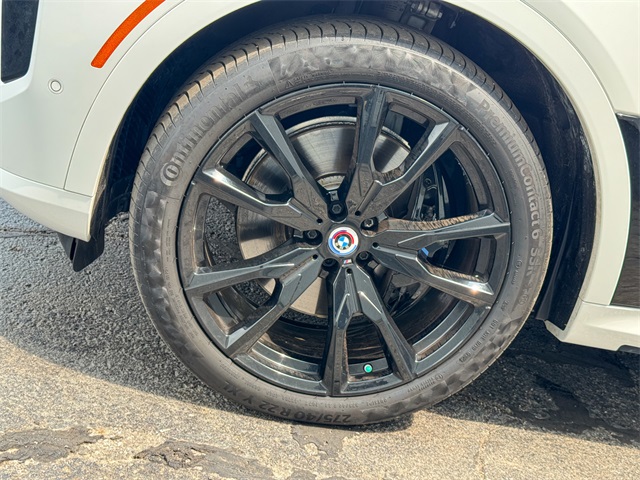 Vehicle image 12 of 51