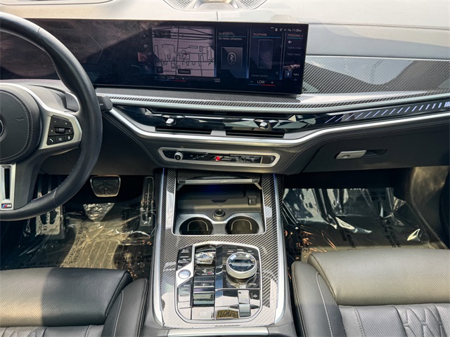 Vehicle image 27 of 51