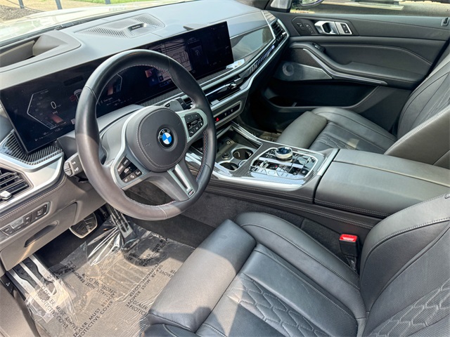 Vehicle image 29 of 51