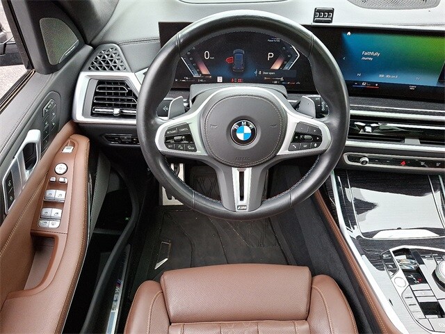 Vehicle image 12 of 33