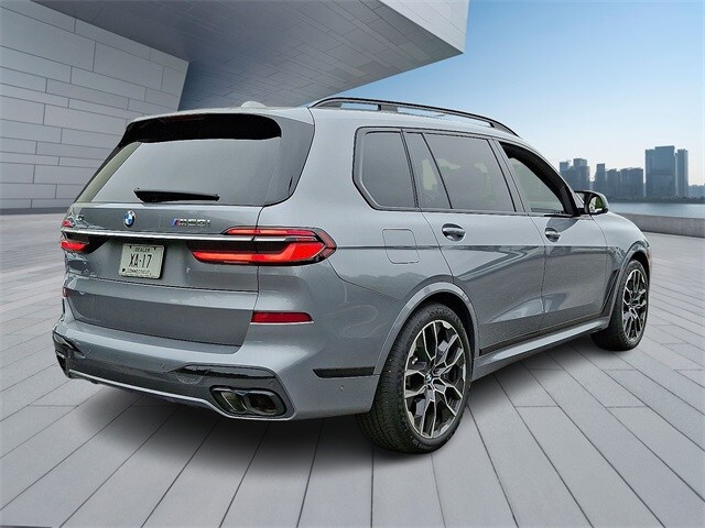 Vehicle image 5 of 33