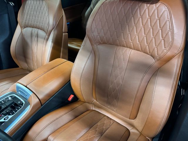 Vehicle image 21 of 37