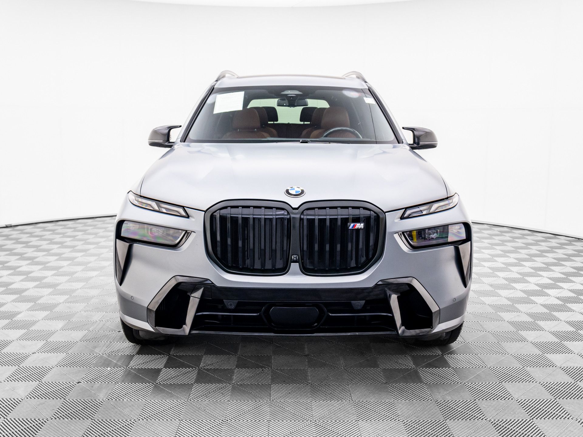 Vehicle image 2 of 36
