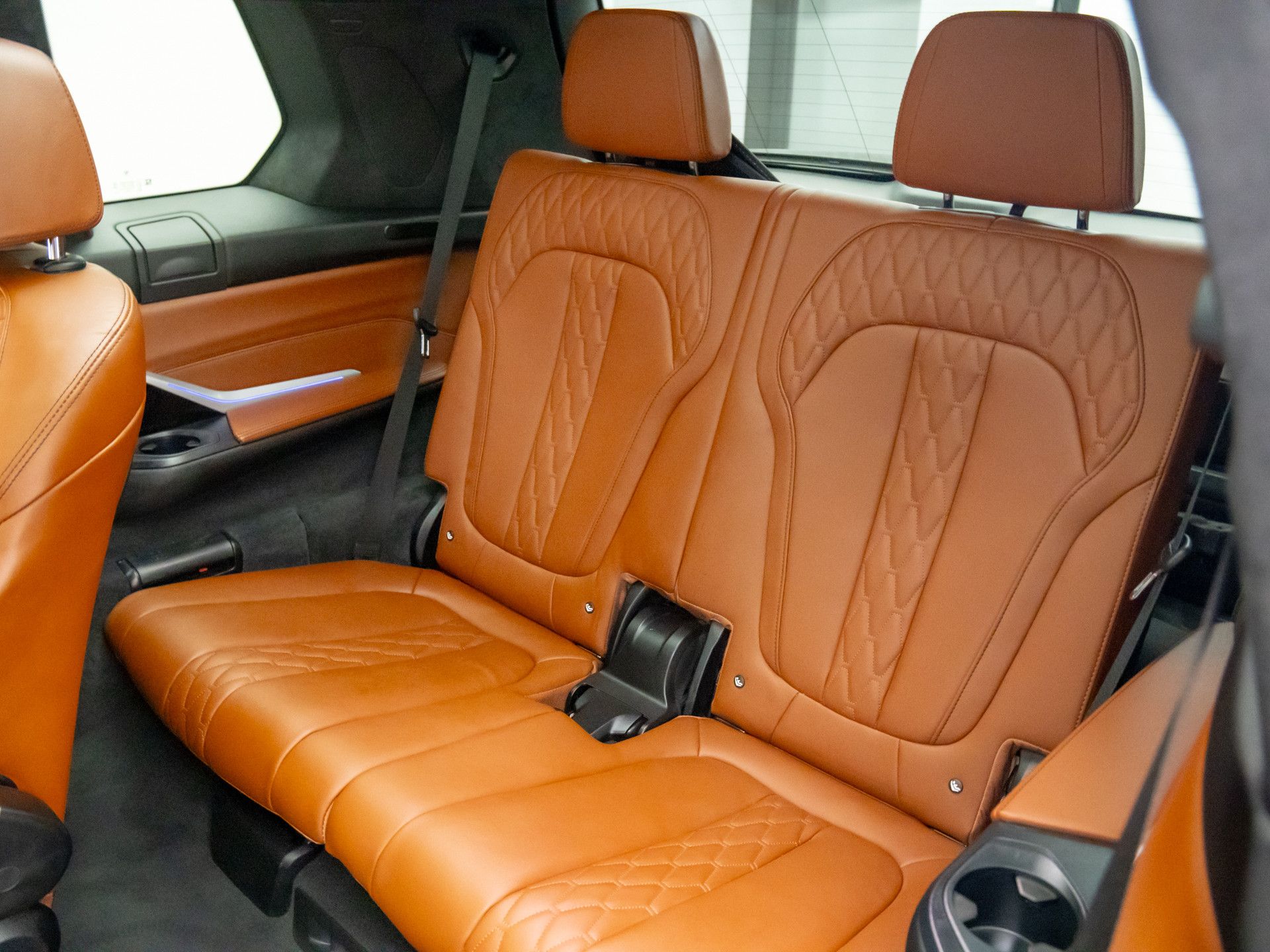 Vehicle image 18 of 36