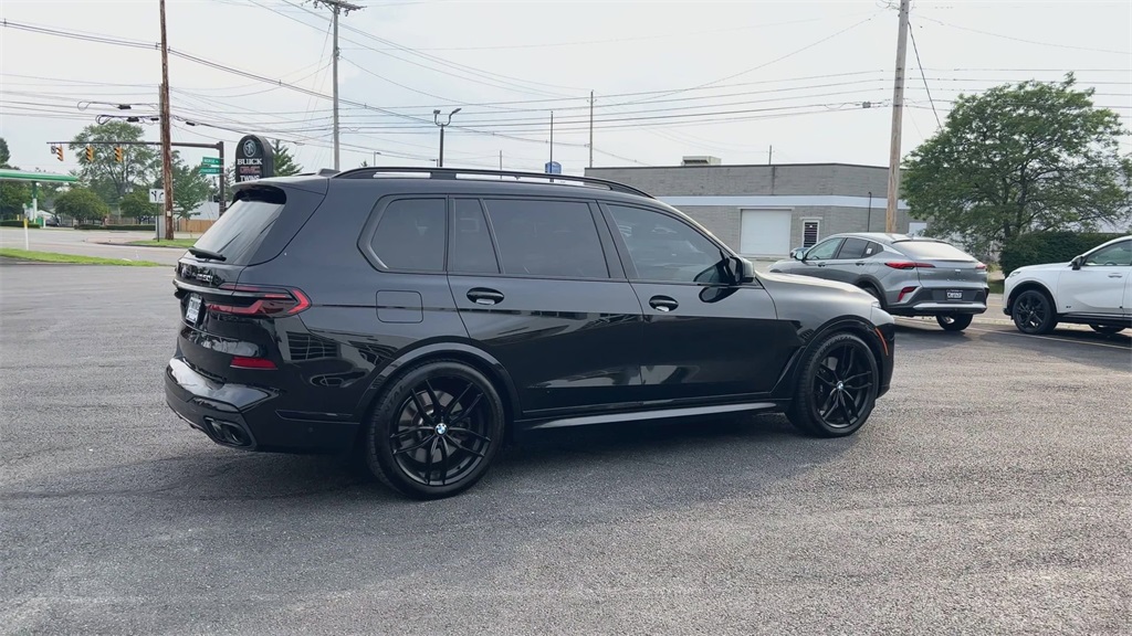 Vehicle image 6 of 33