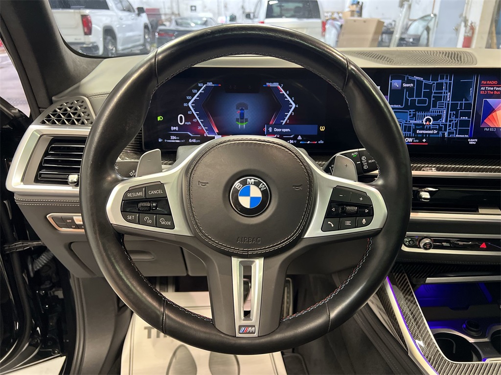 Vehicle image 19 of 33