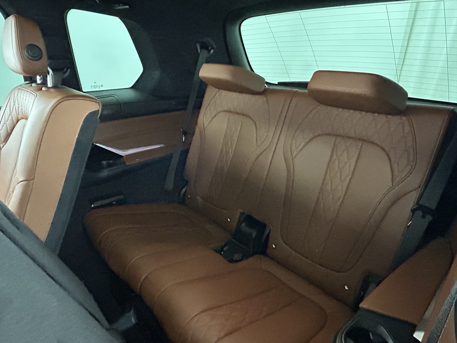 Vehicle image 17 of 47