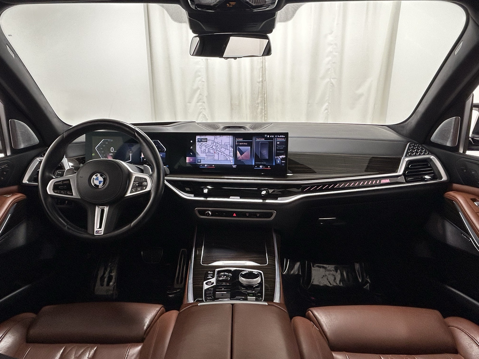 Vehicle image 23 of 47