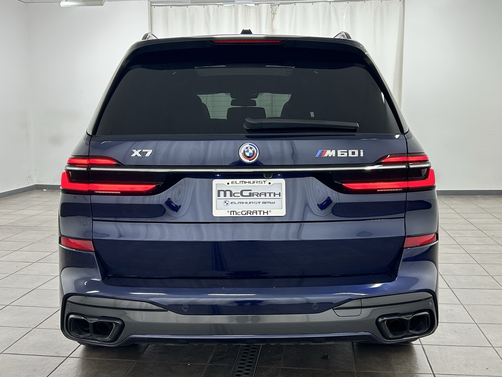 Vehicle image 5 of 47