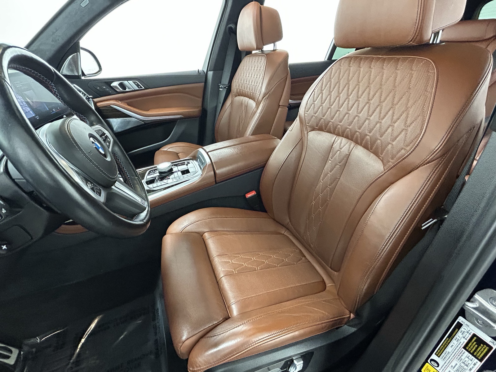 Vehicle image 15 of 47